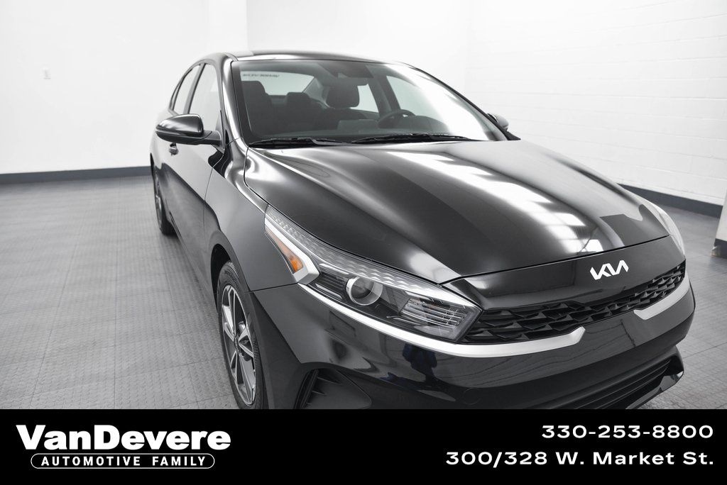 Used 2023 Kia Forte LXS Sedan