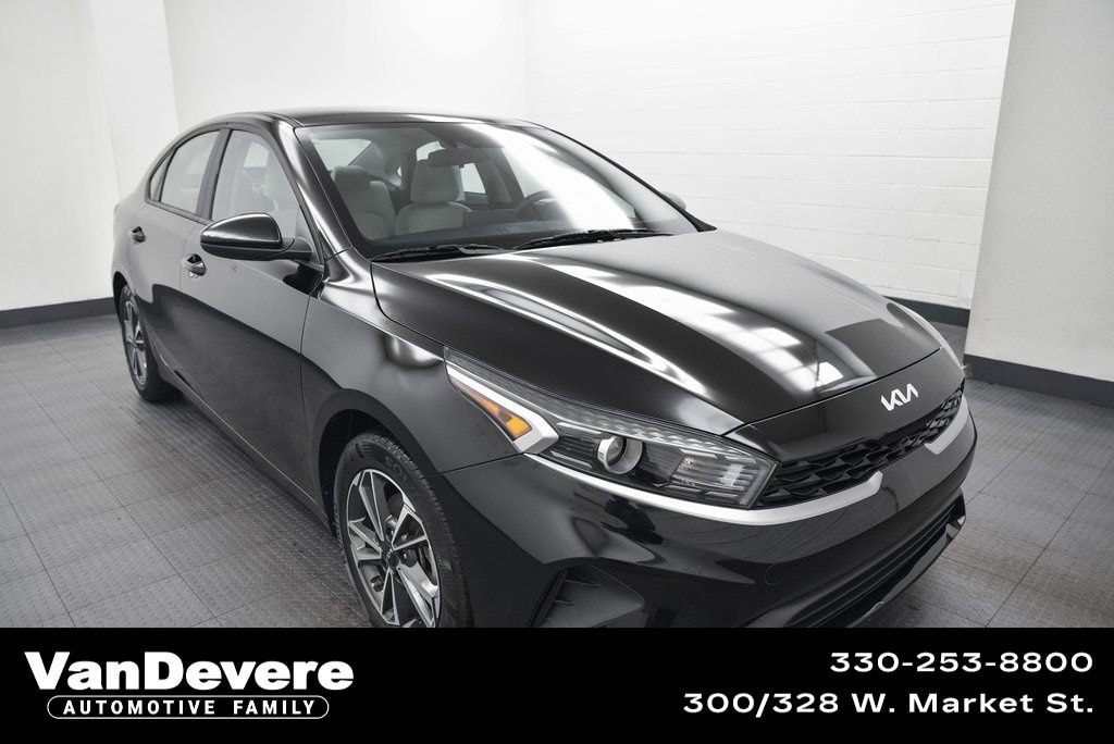 Used 2023 Kia Forte LXS Sedan