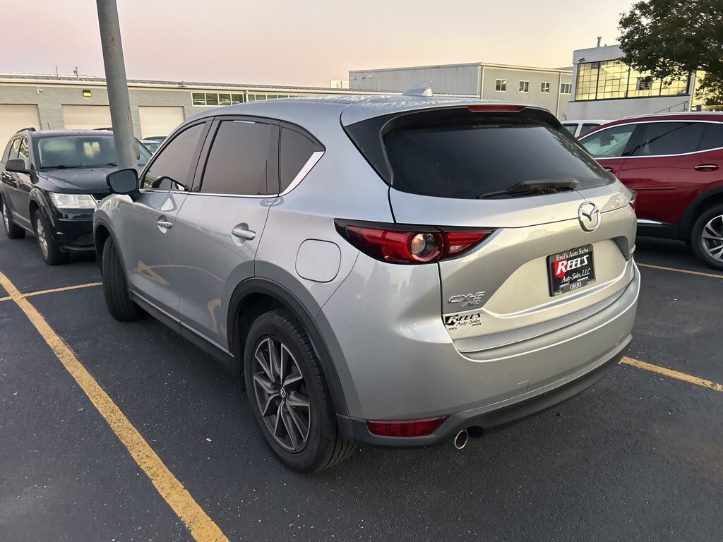 2023 Mazda CX-5 2.5 S Preferred photo 2