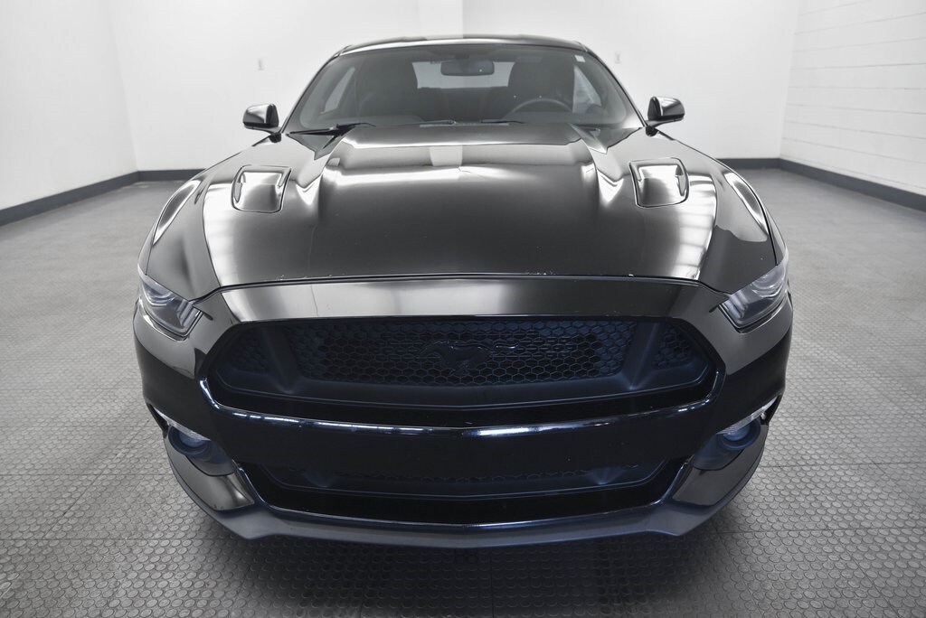 2017 Ford Mustang GT photo 2