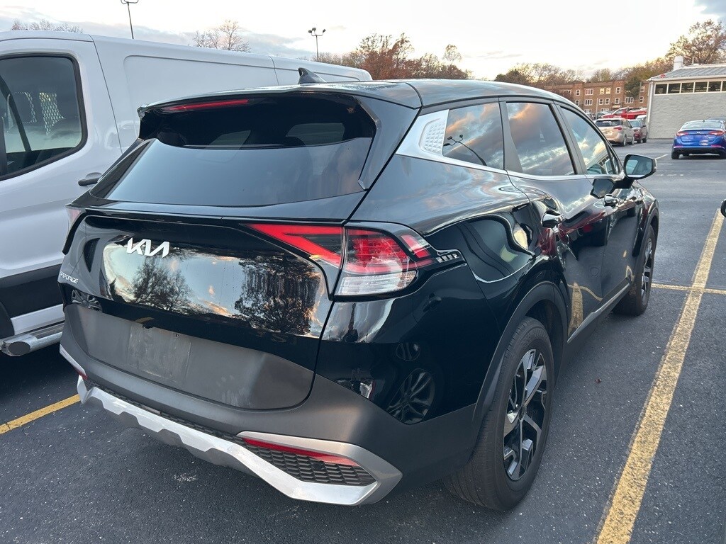 Used 2024 Kia Sportage EX SUV
