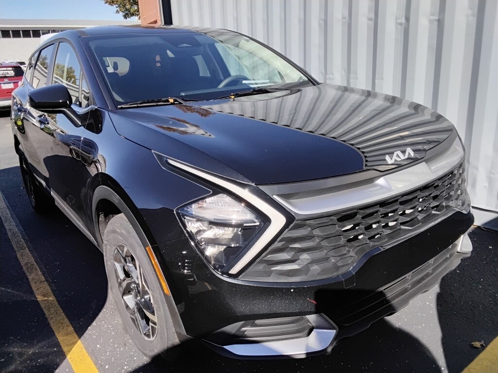 Used 2023 Kia Sportage LX SUV