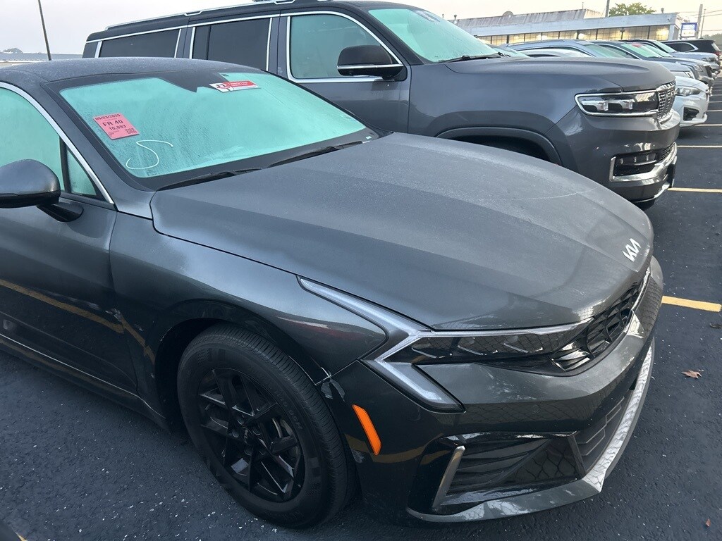 2025 Kia K5 LXS photo 2