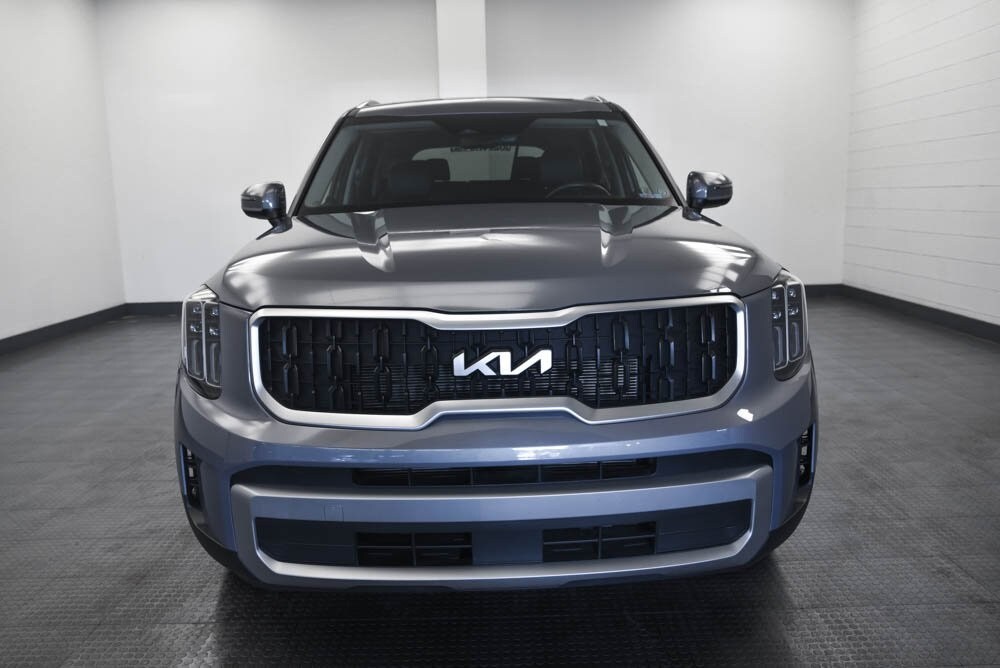 2023 Kia Telluride EX photo 2