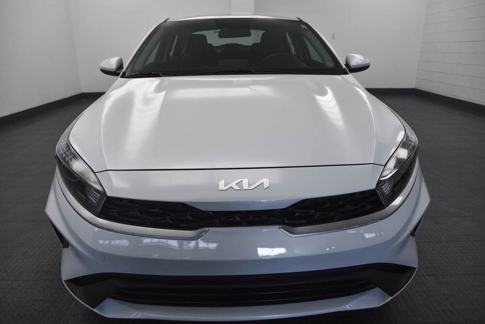 2022 Chevrolet Malibu LS photo 2