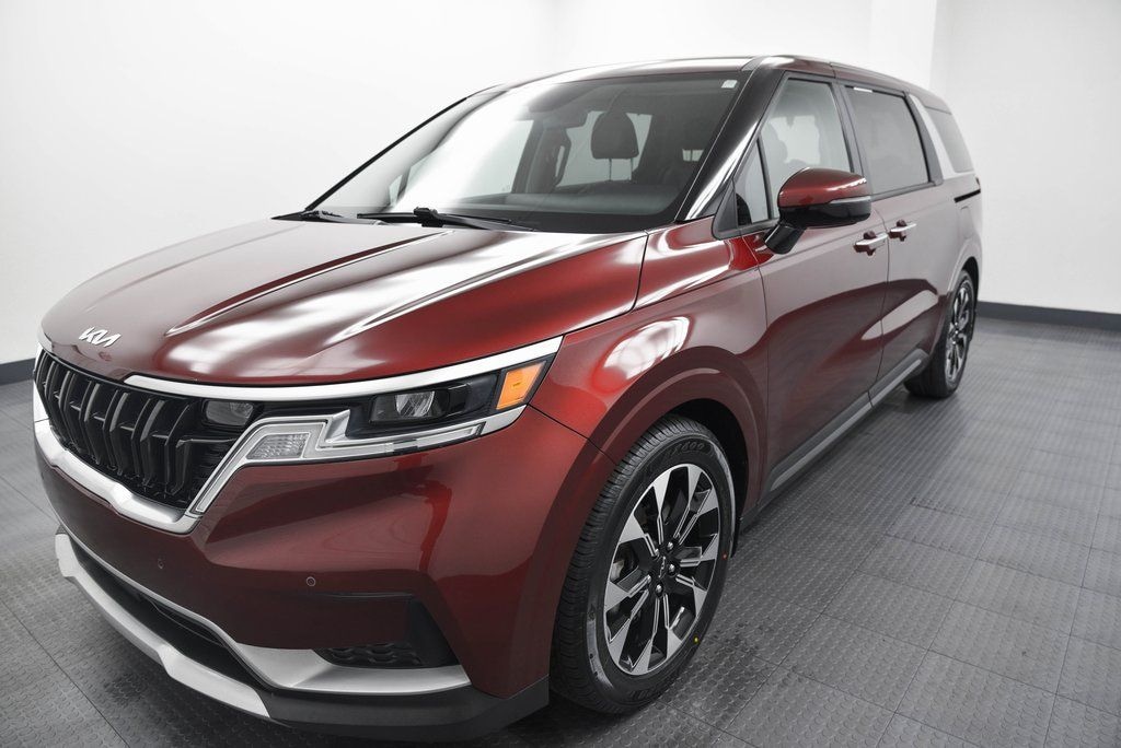 Used 2022 Kia Carnival EX Minivan/Van