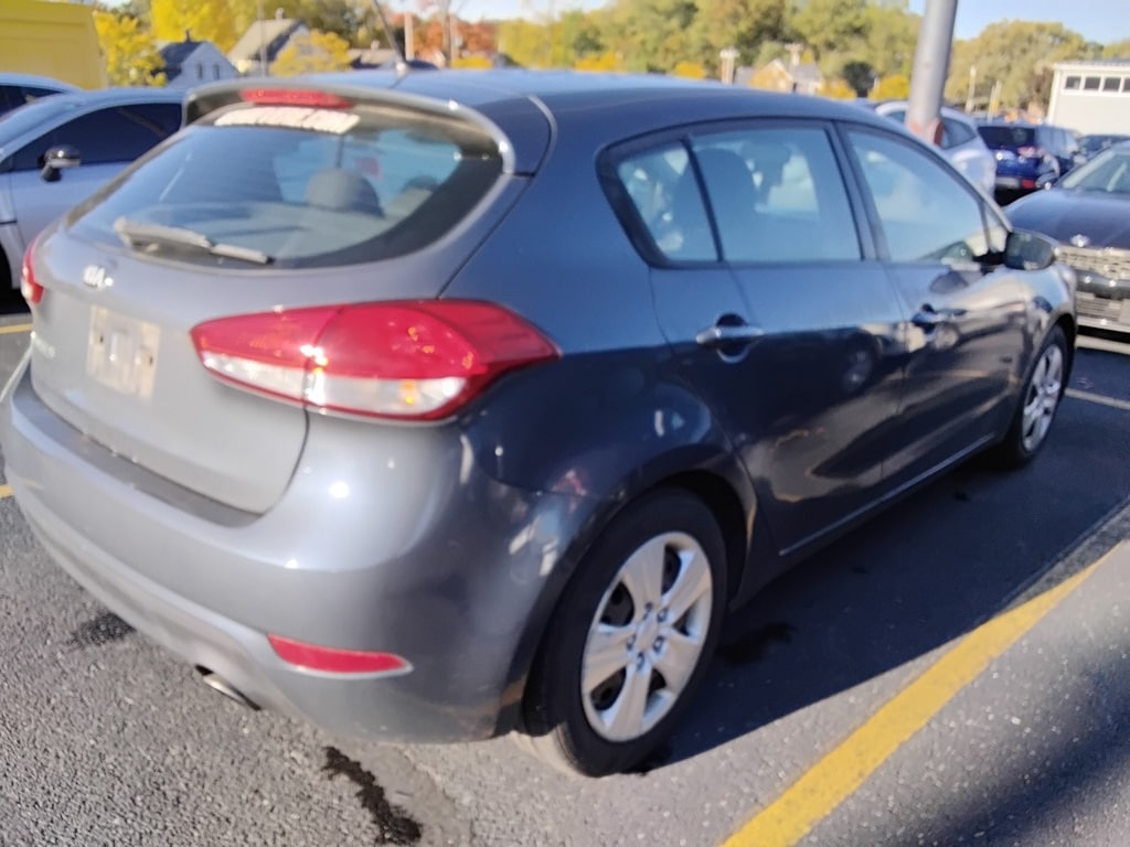 Used 2016 Kia Forte5 LX Hatchback