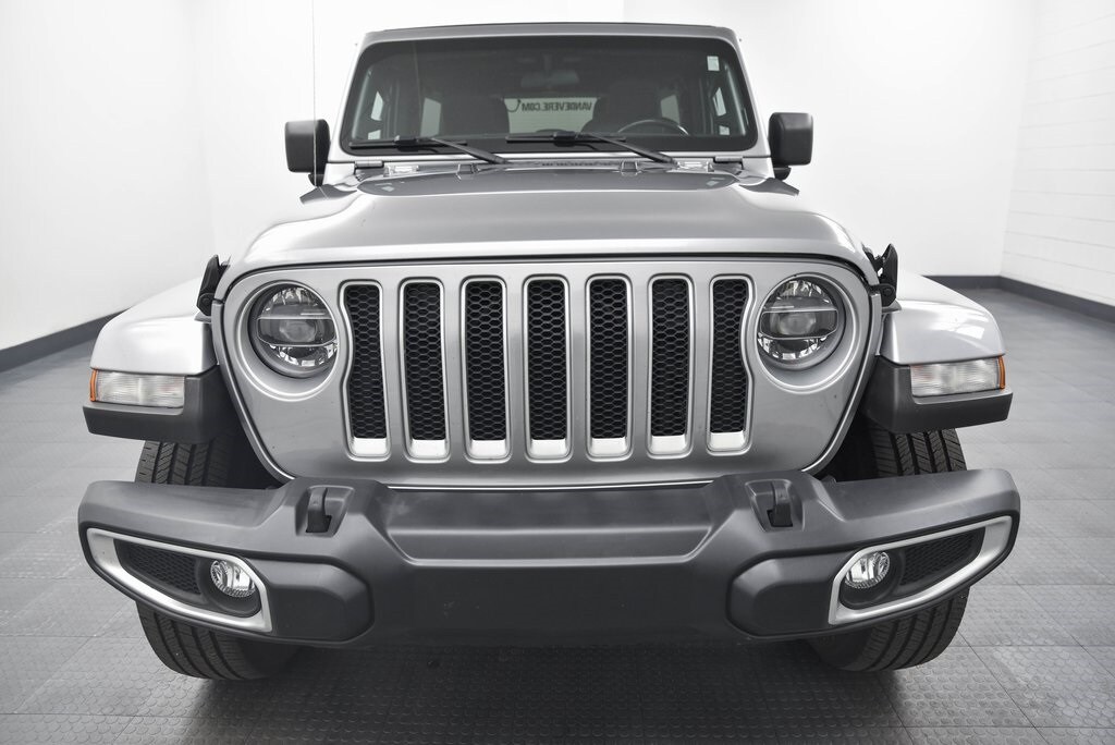 2021 Jeep Wrangler Unlimited Sahara photo 2