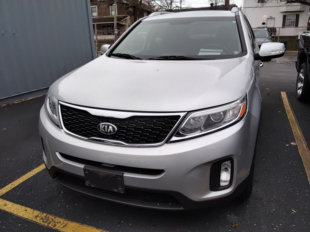 2014 Kia Sorento LX photo 2
