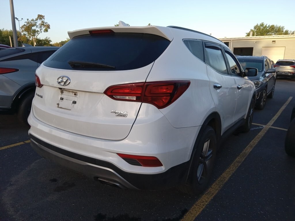 2017 Hyundai Santa Fe Sport Base photo 2