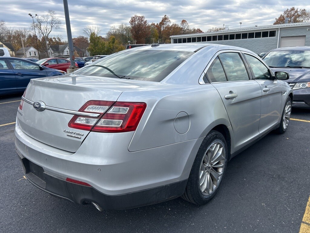 2019 Ford Taurus Limited photo 3