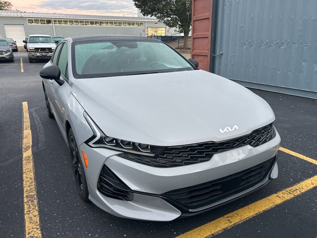 2023 Kia K5 GT-Line photo 2