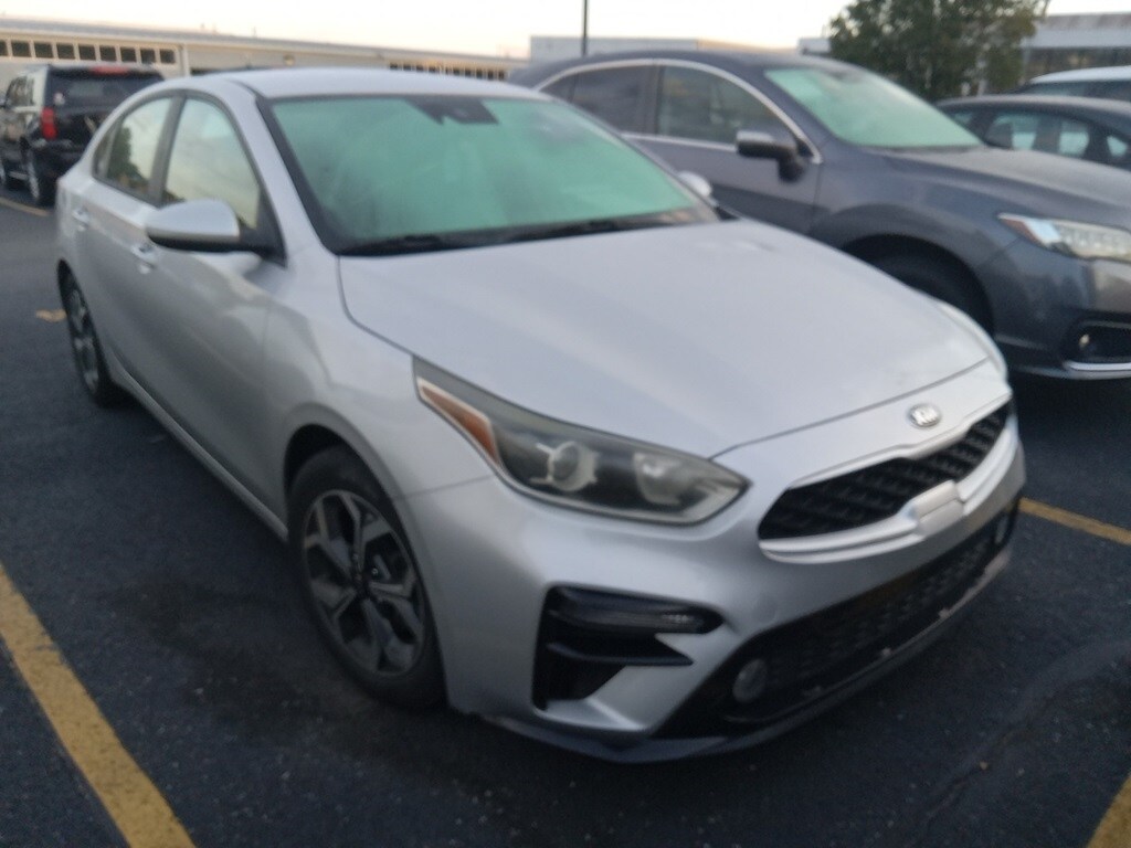 2019 Kia Forte LXS photo 2