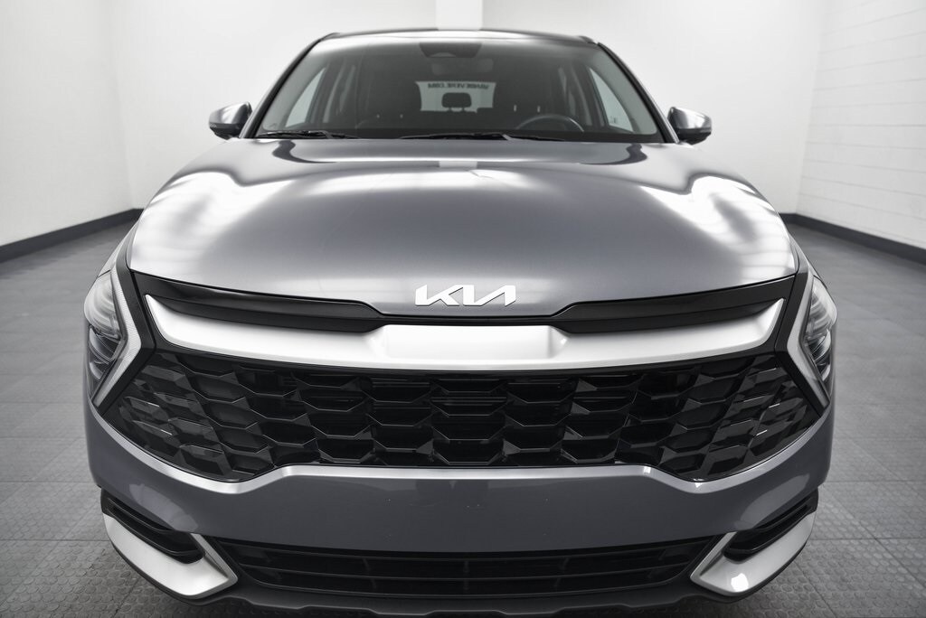 2024 Kia Sportage EX photo 2