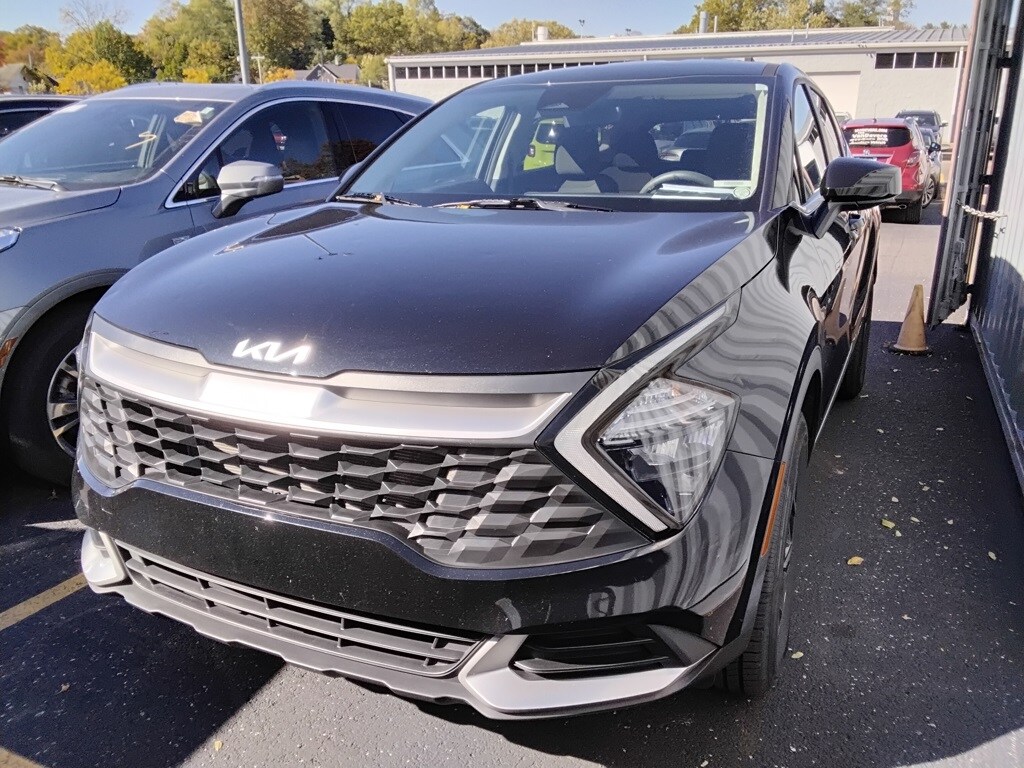 Used 2023 Kia Sportage LX SUV