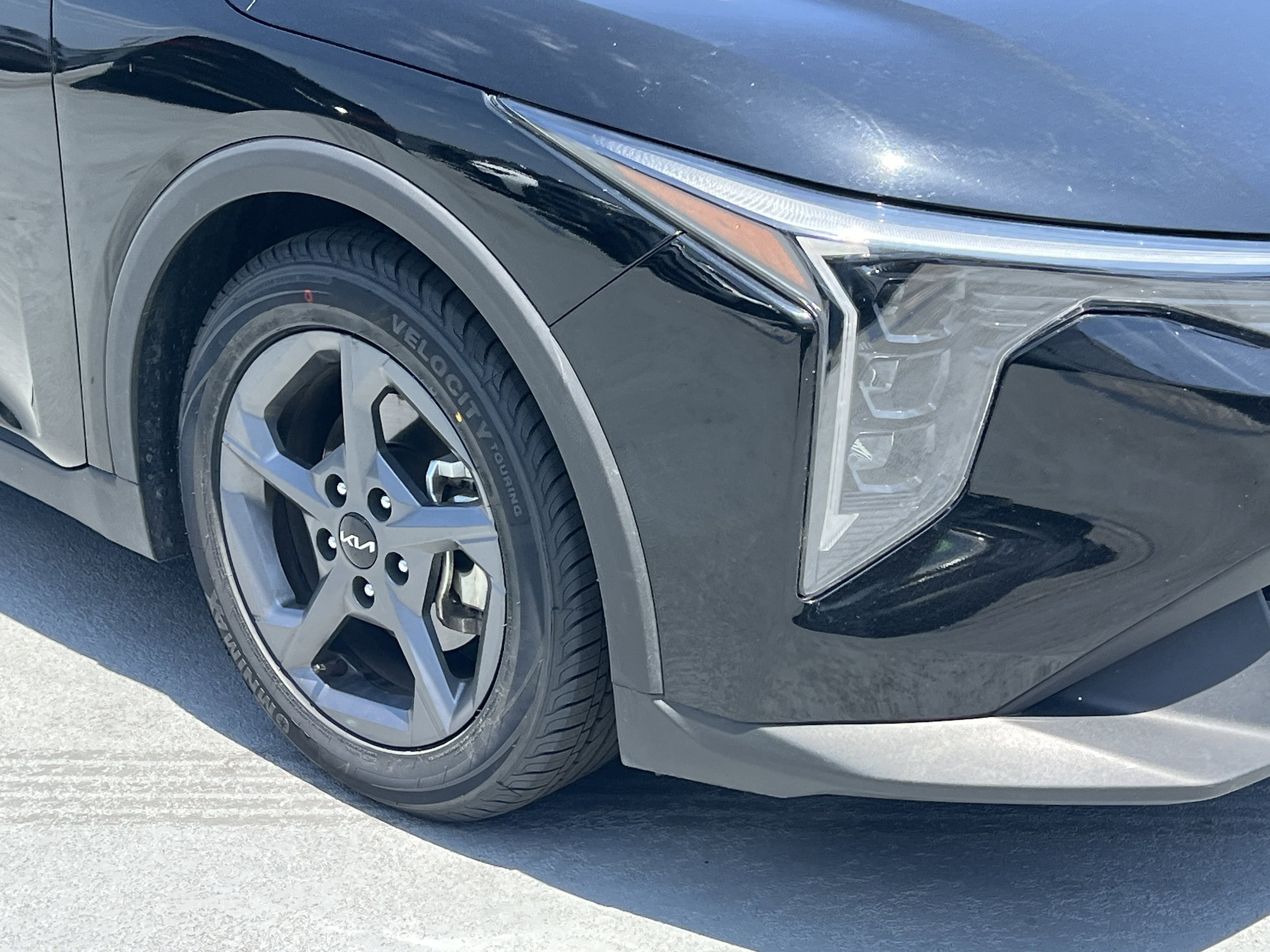 2025 Kia K4 LXS - Photo 14