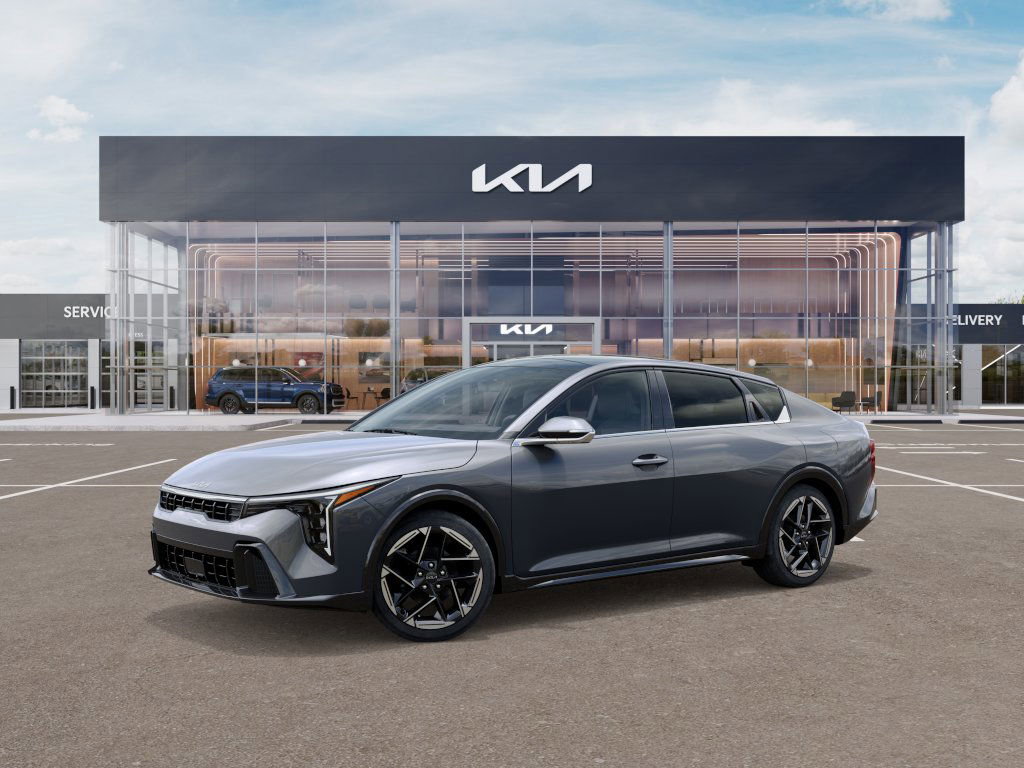 2025 Kia K4 GT-Line photo 3