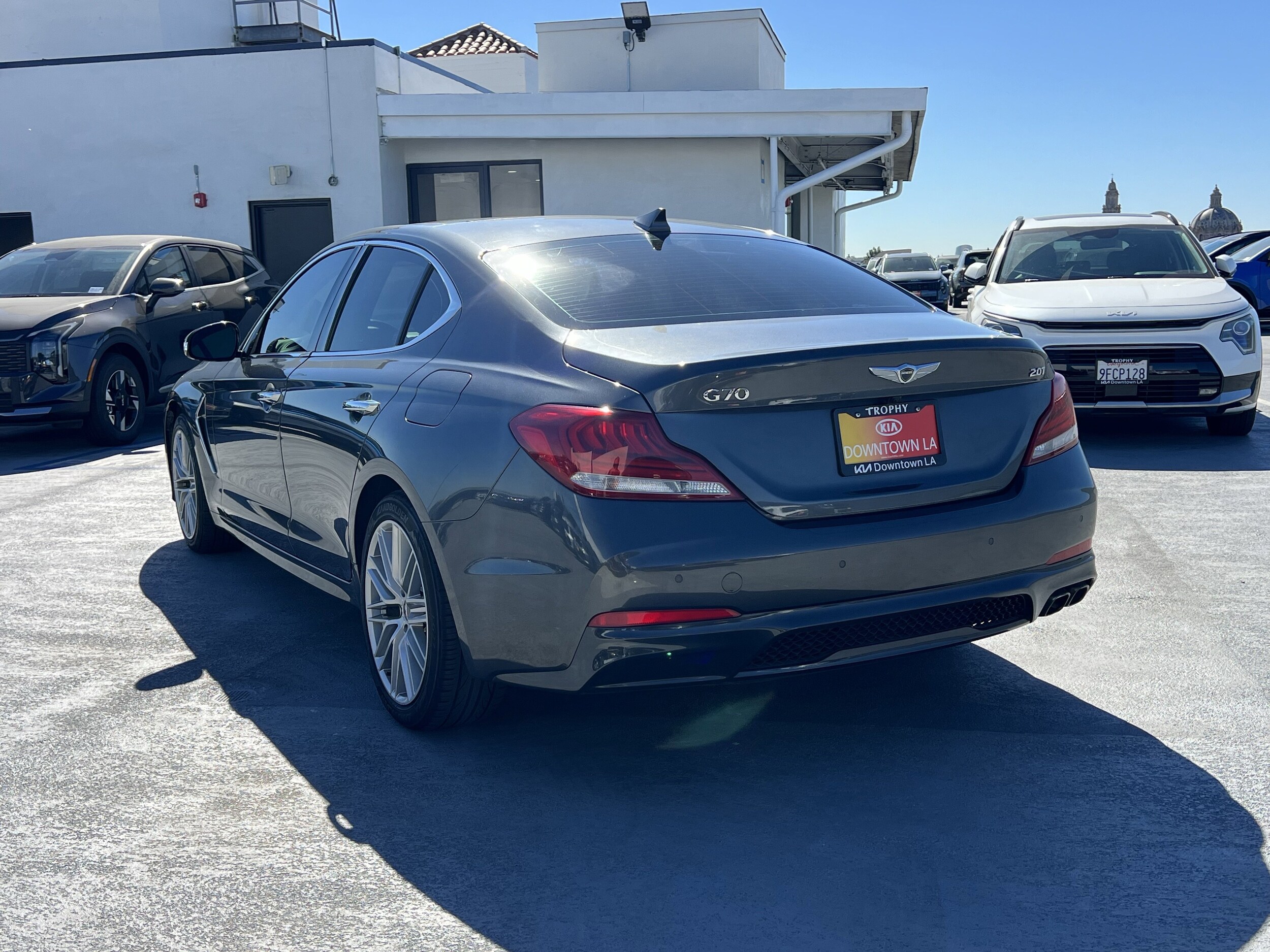 2021 Genesis G70 2.0T Elite Prestige 3.3T Sport photo 4