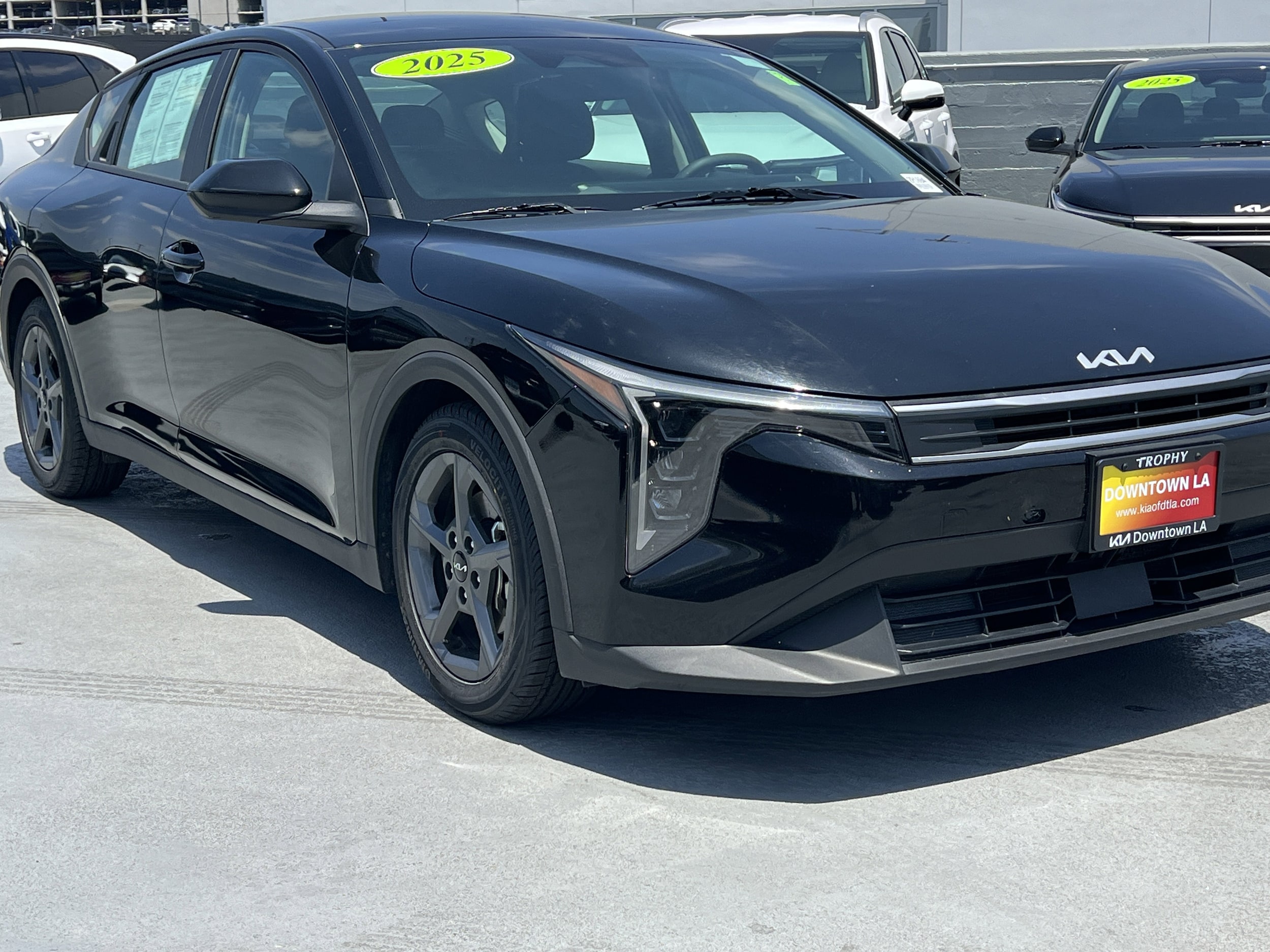 2025 Kia K4 LXS - Photo 11