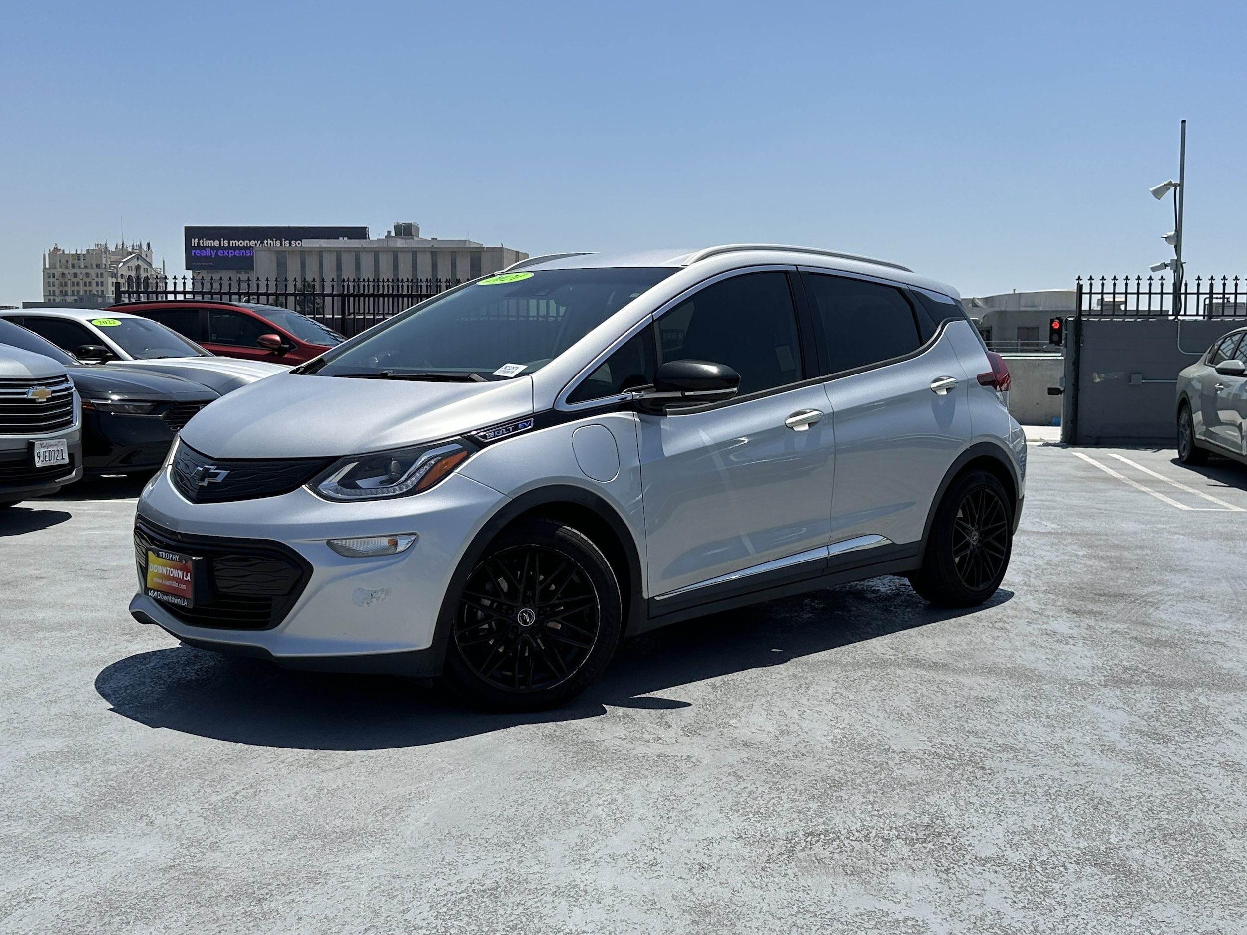 Used 2021 Chevrolet Bolt EV Premier with VIN 1G1FZ6S05M4105737 for sale in Los Angeles, CA