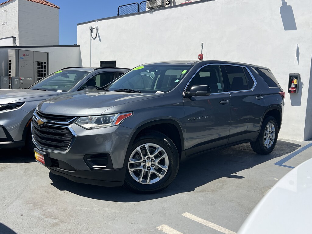 Used 2021 Chevrolet Traverse LS w/1LS SUV