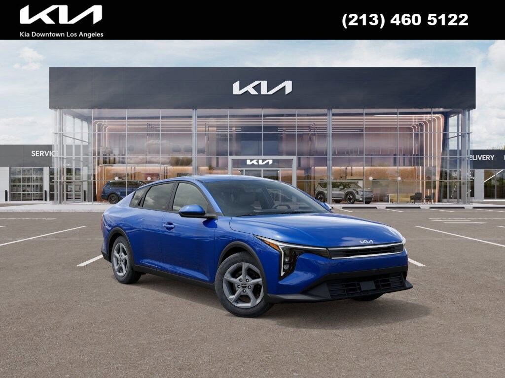 New 2025 Kia K4 LXS Sedan