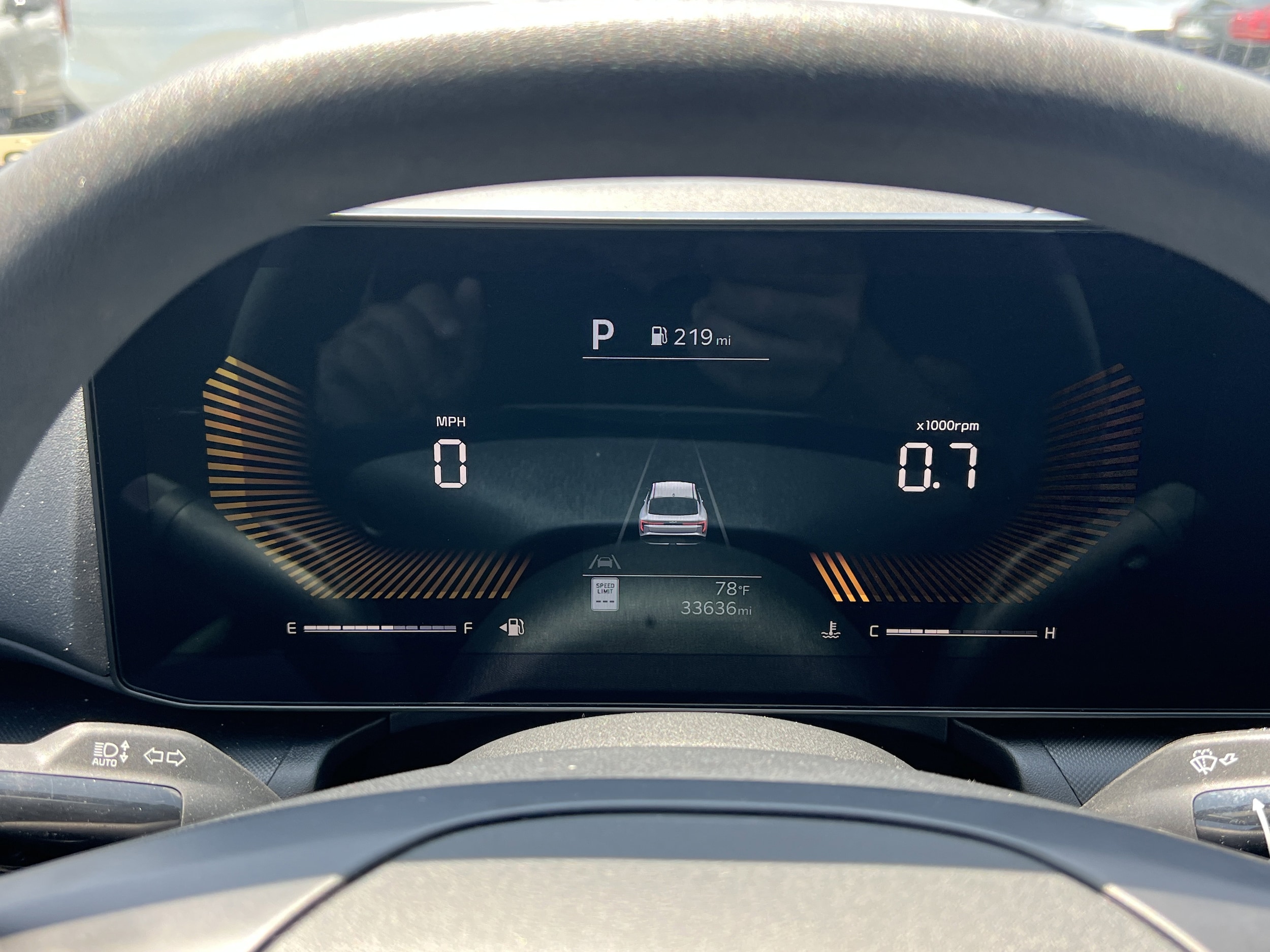 2025 Kia K4 LXS - Photo 28