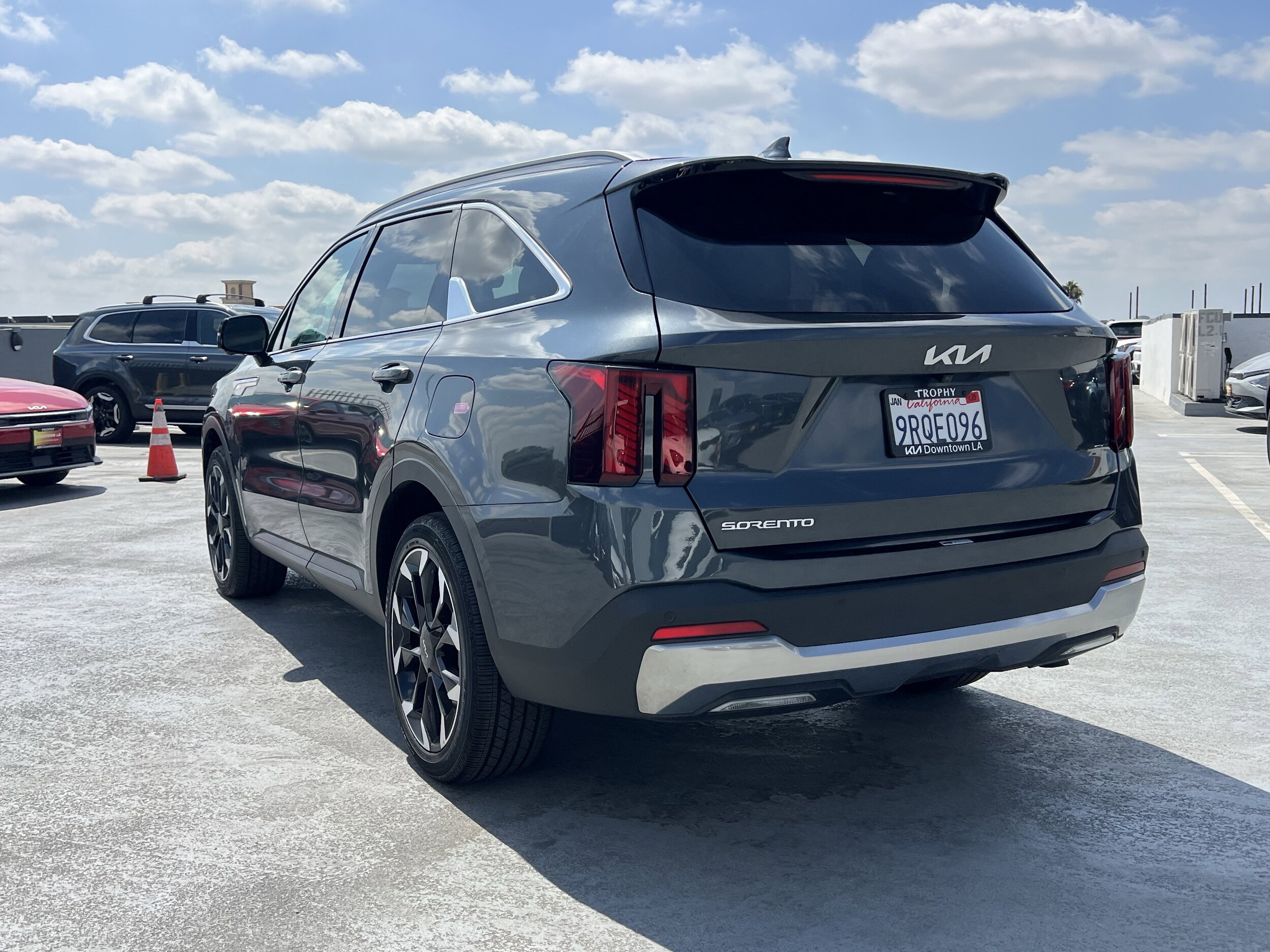 2024 Kia Sorento SX photo 3