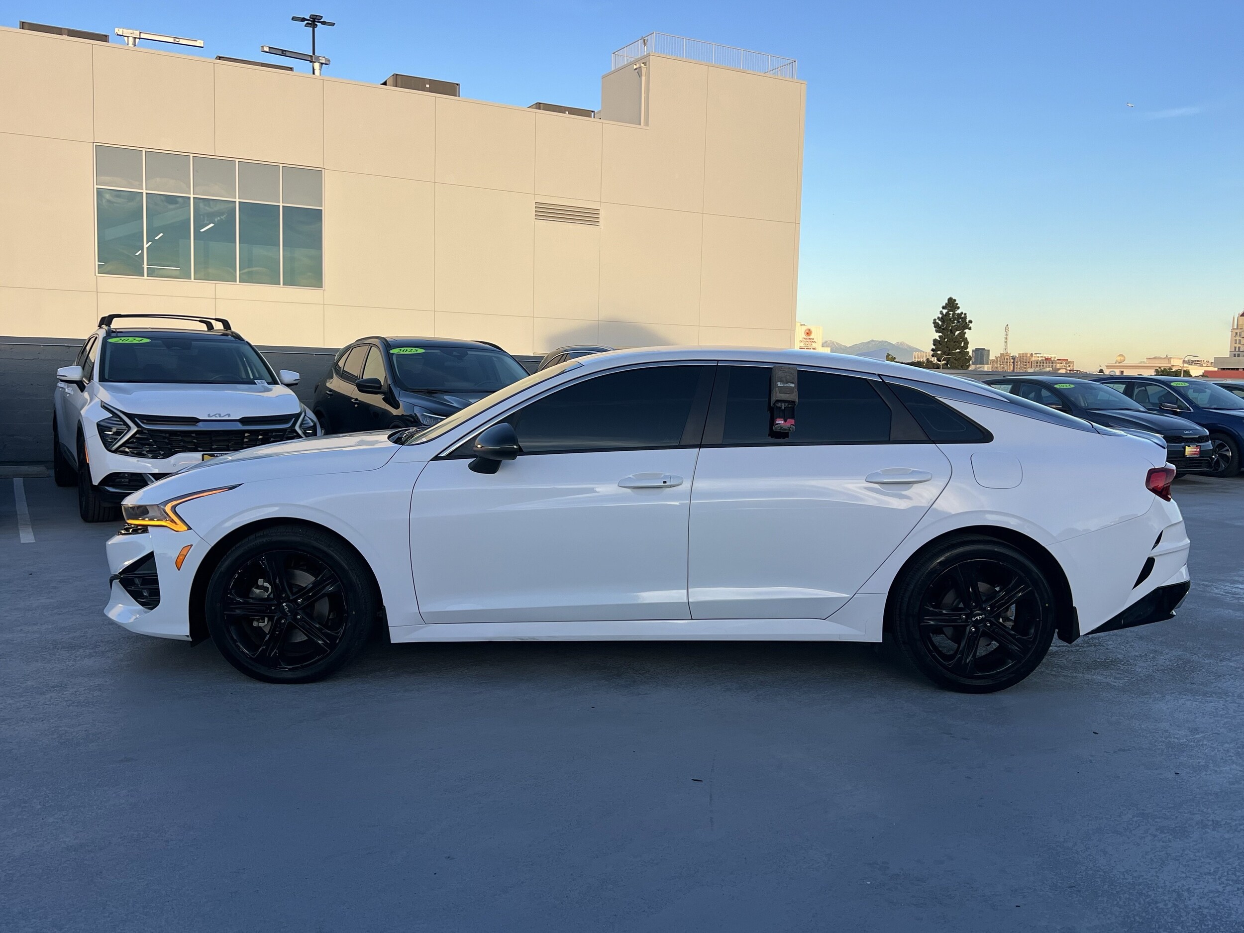 2022 Kia K5 GT-Line photo 3