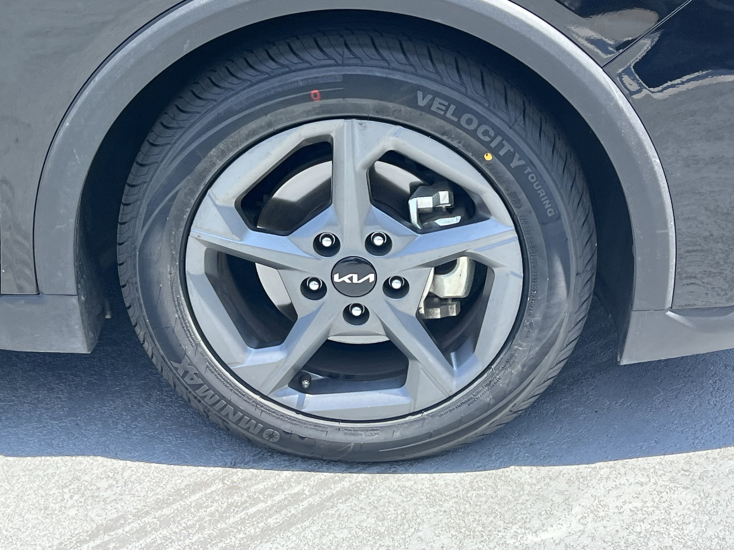 2025 Kia K4 LXS - Photo 15