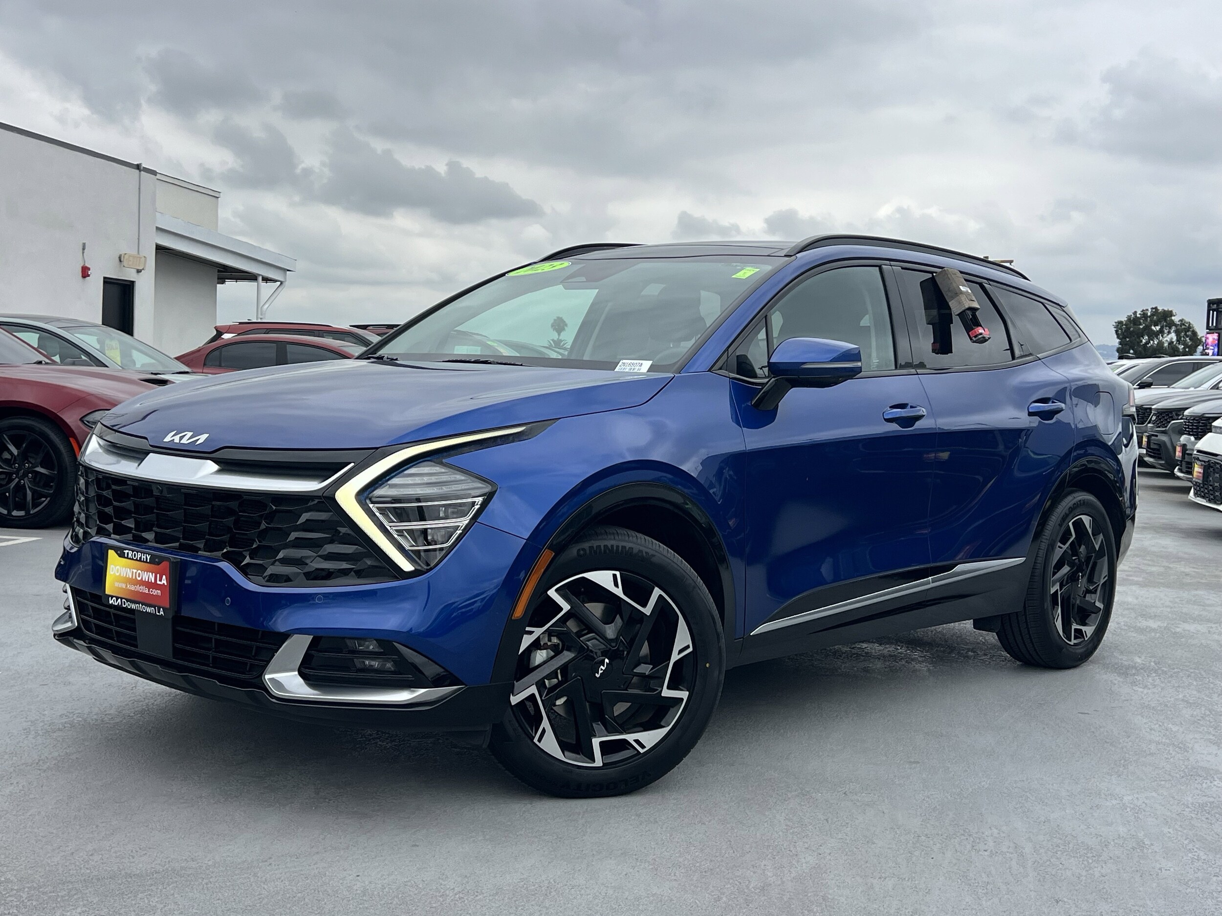 2023 Kia Sportage photo 2