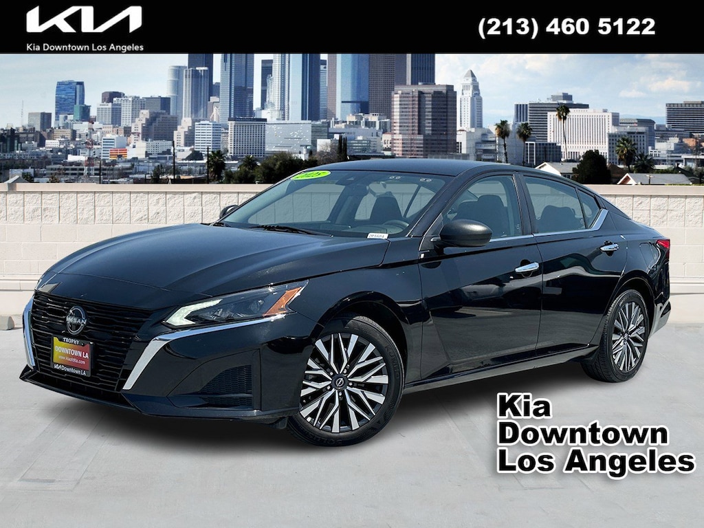 Used 2025 Nissan Altima SV Sedan