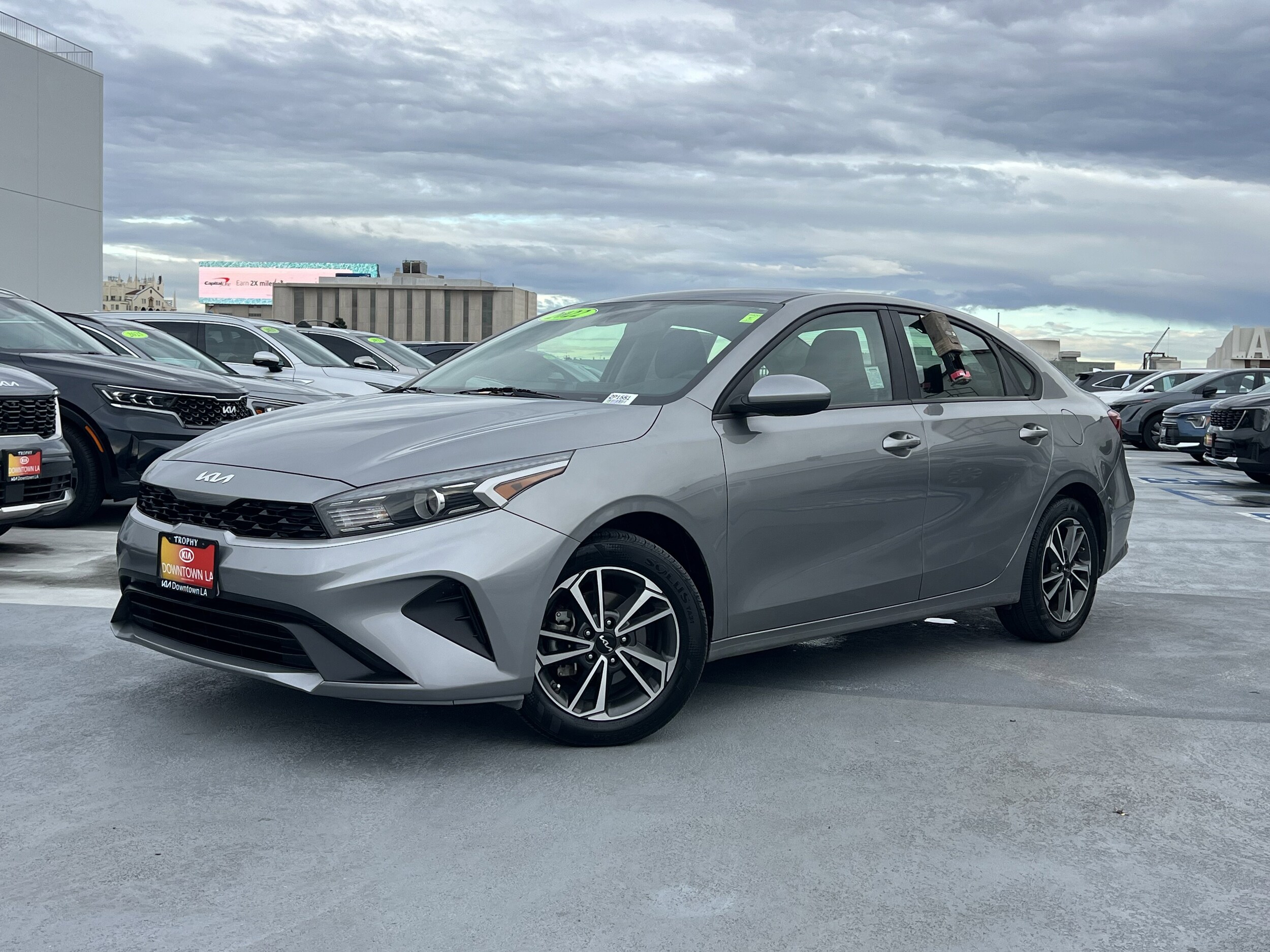 2022 Kia Forte LXS photo 2