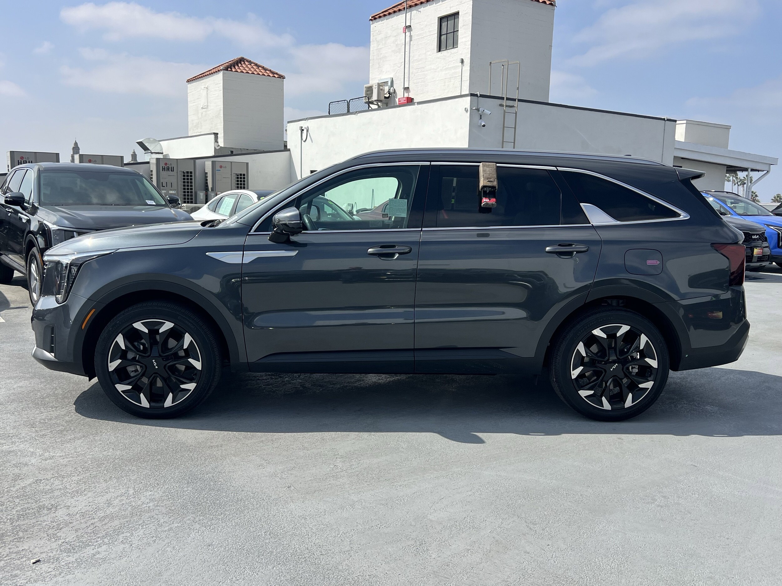 2024 Kia Sorento SX photo 3