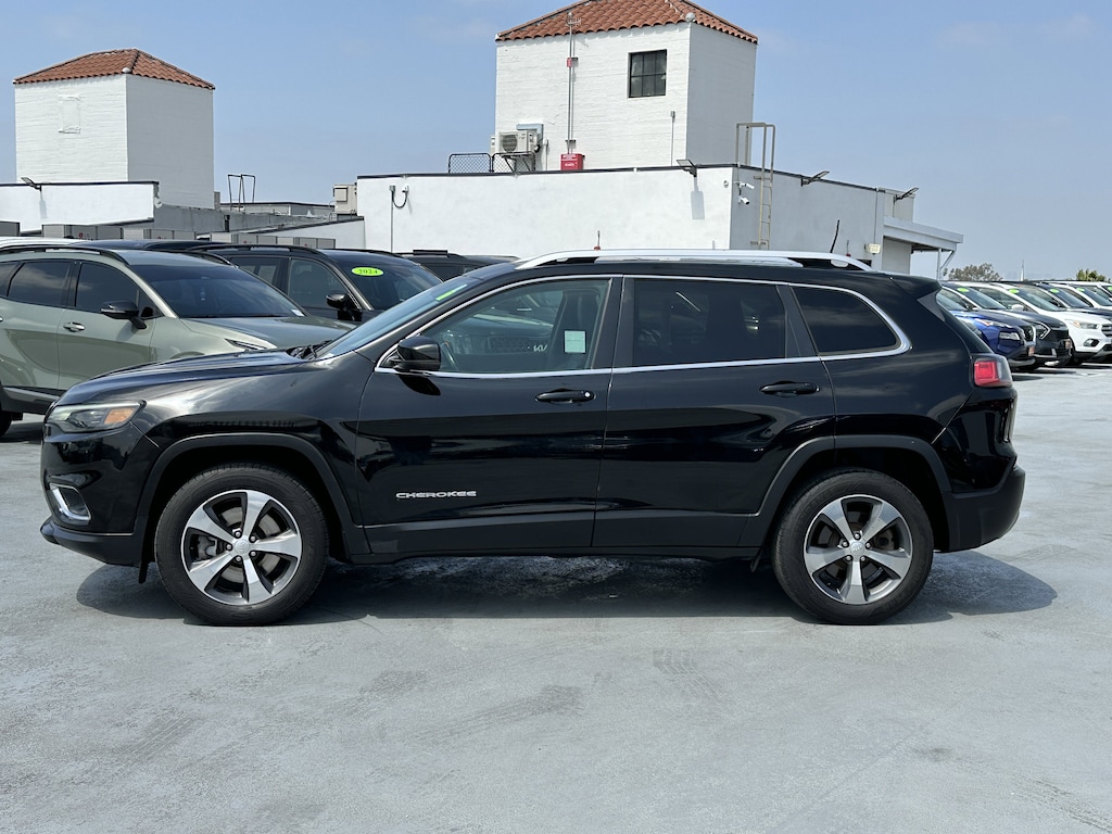 Used 2019 Jeep Cherokee Limited 4x4 SUV