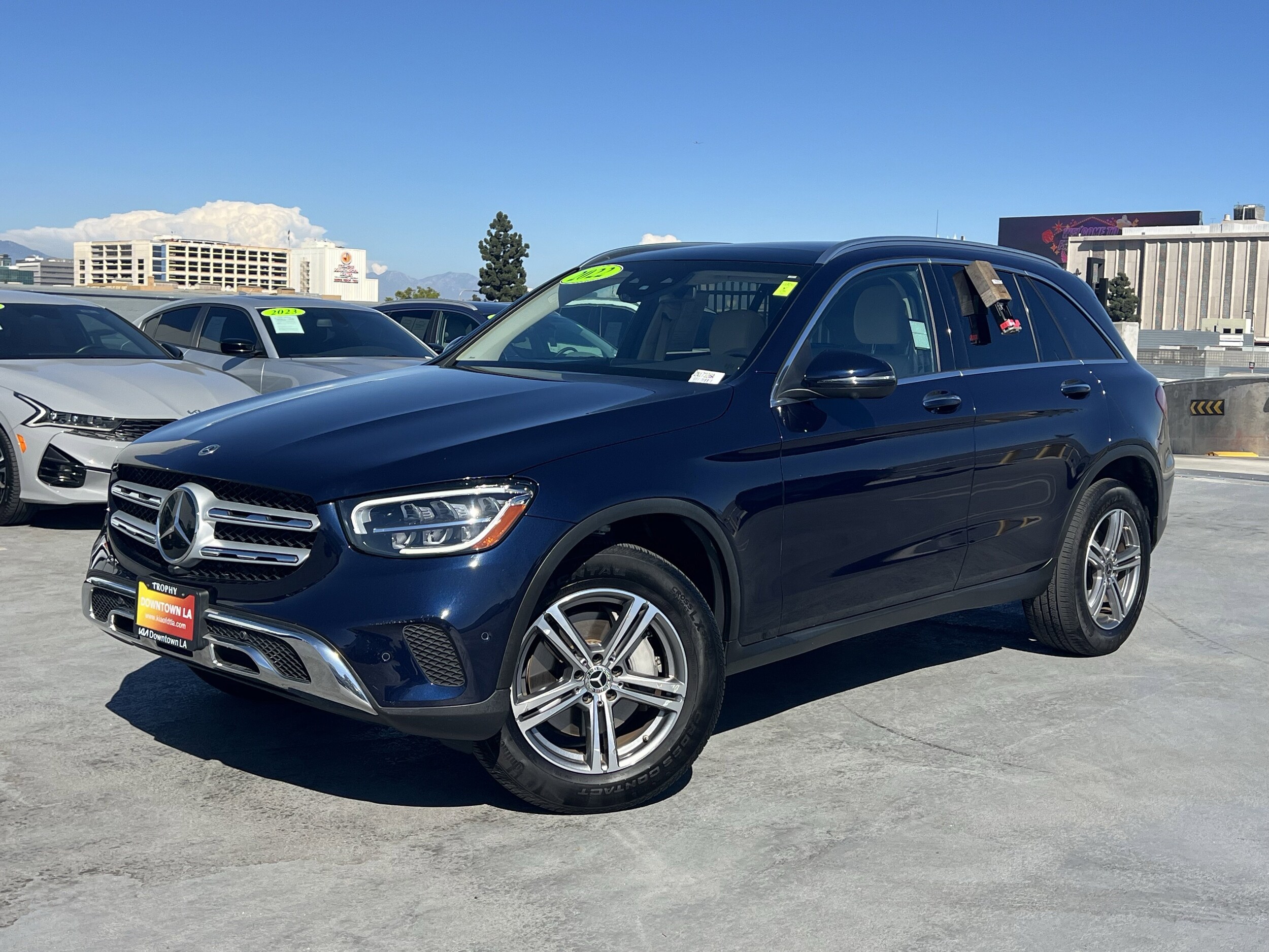 2022 Mercedes Benz GLC 300 4MATIC photo 2