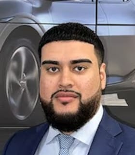 Staff member Luis Hernandez from ID_d3c148