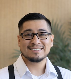 Staff member Gabriel Alonso from ID_f45c93