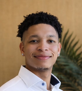 Staff member Elijah Degrate from ID_f45c93