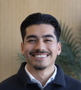 Staff member Steven Perez from ID_f45c93