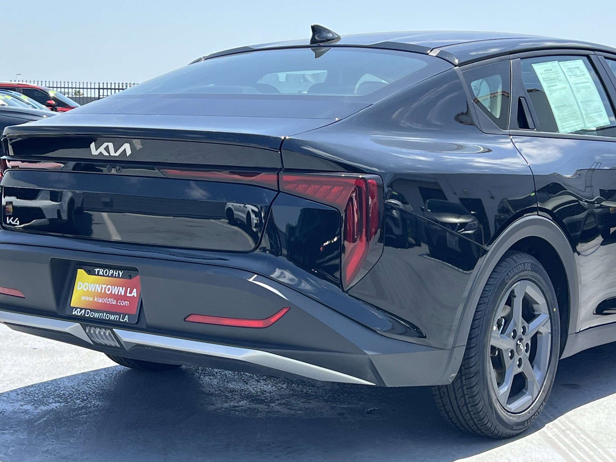 2025 Kia K4 LXS - Photo 8