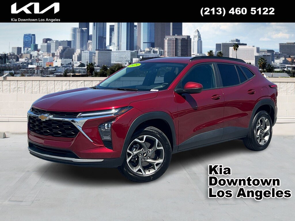 Used 2025 Chevrolet Trax LT SUV