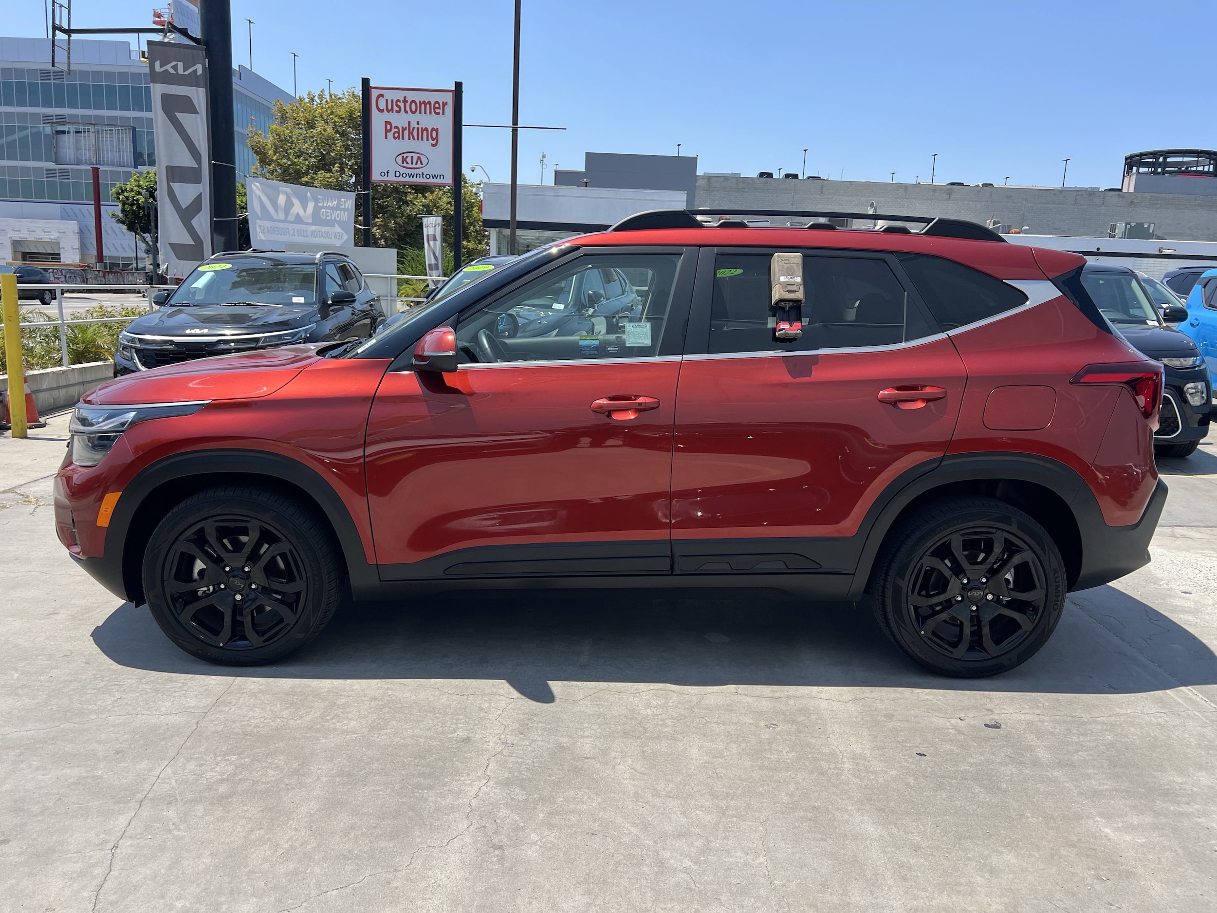 2025 Kia Seltos X-Line photo 3
