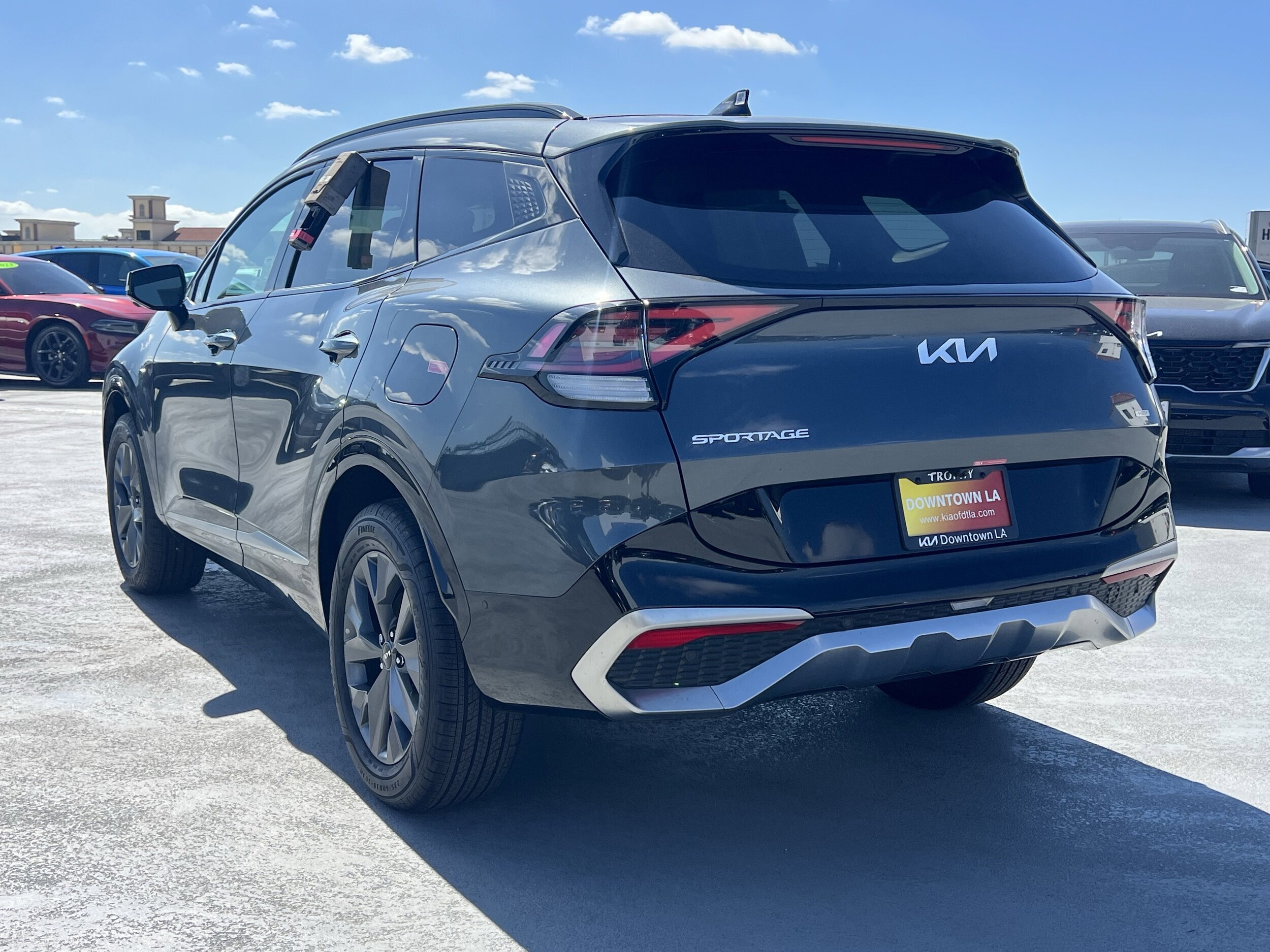 2025 Kia Sportage Hybrid photo 3