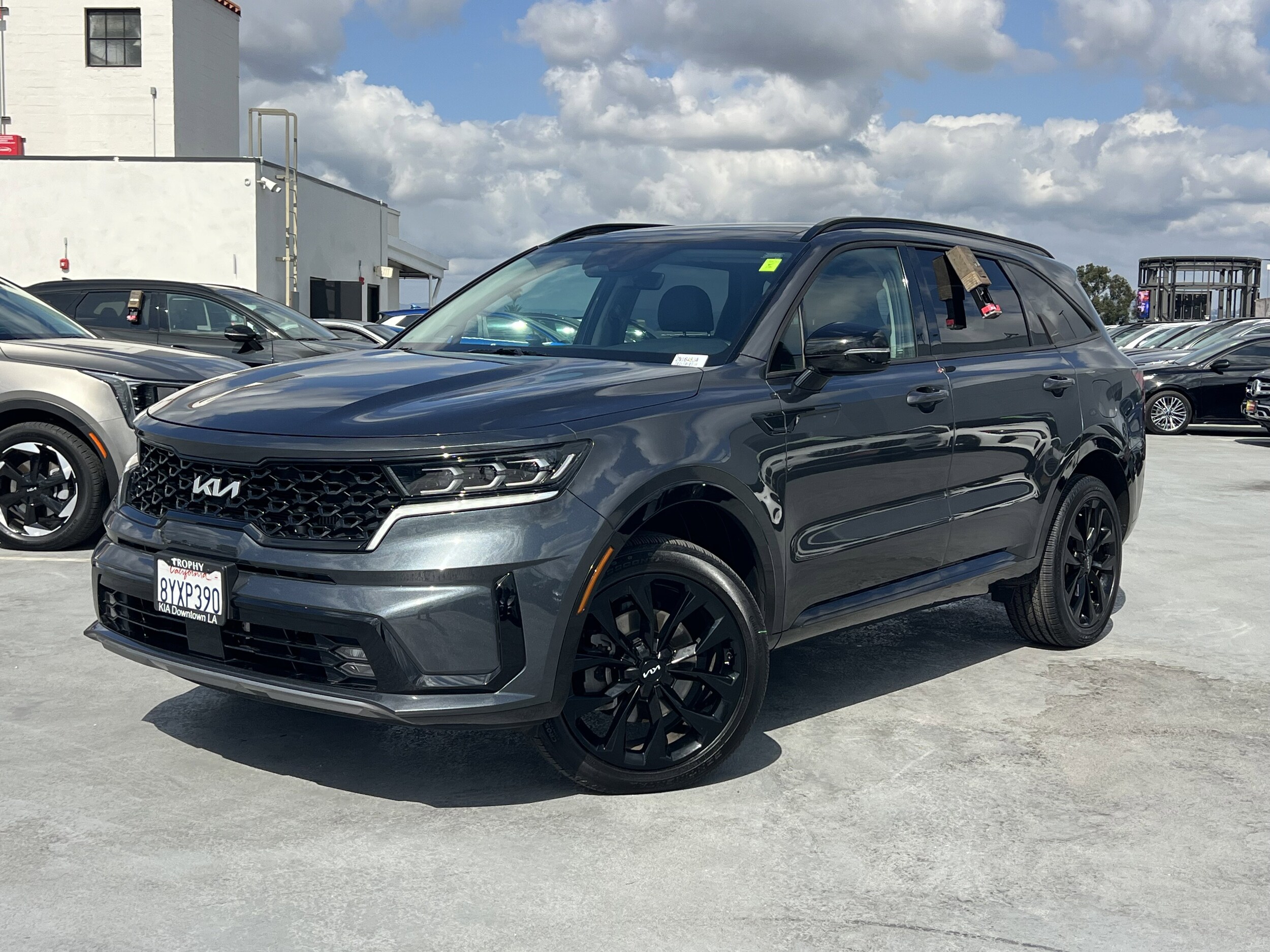 2022 Kia Sorento SX photo 2