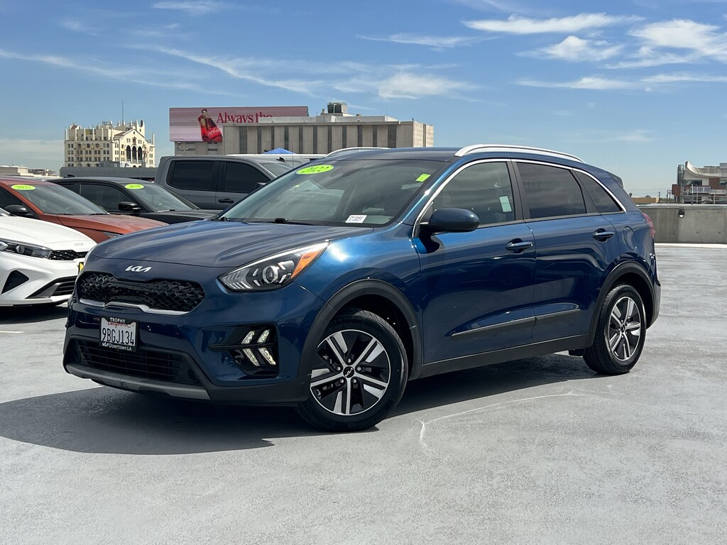 Certified 2022 Kia Niro LXS SUV