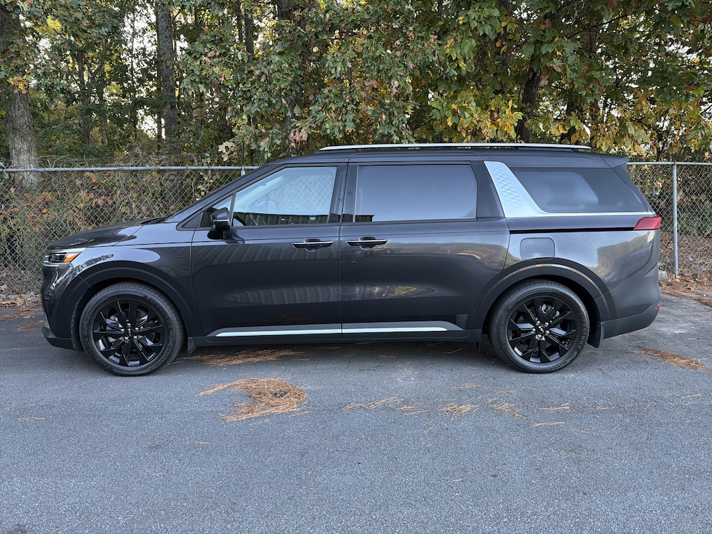 Used 2022 Kia Carnival SX Prestige MPV