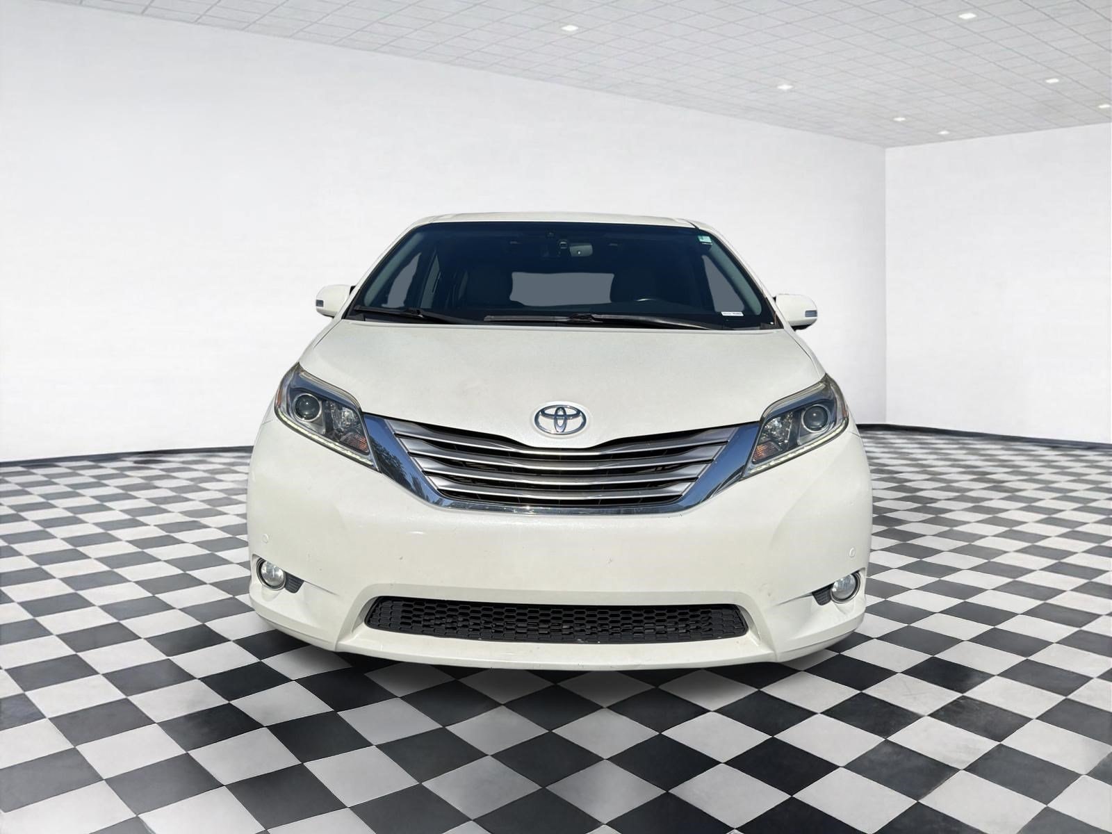 Used 2017 Toyota Sienna Limited with VIN 5TDYZ3DC5HS801305 for sale in Buford, GA