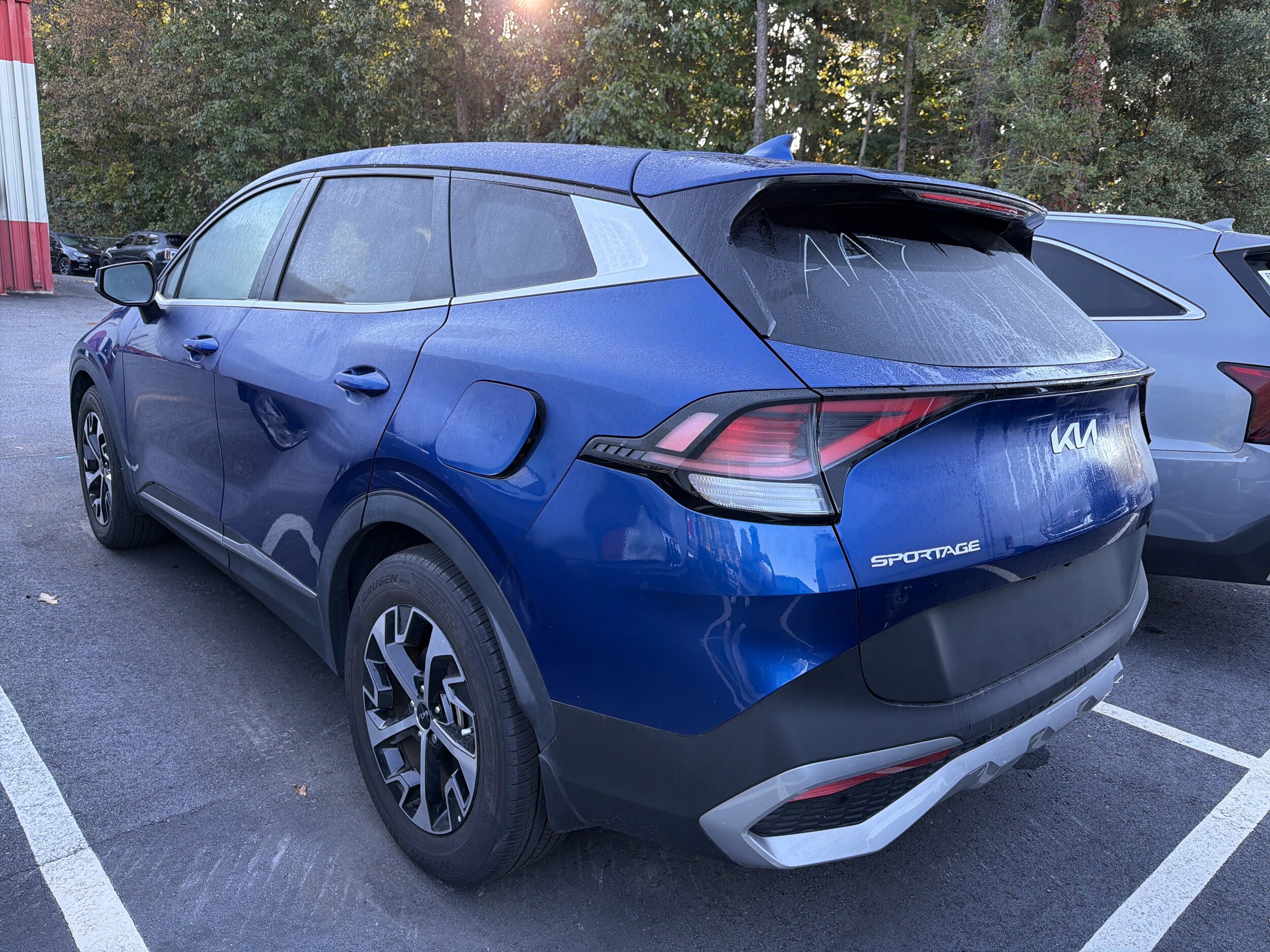2023 Kia Sportage EX photo 4