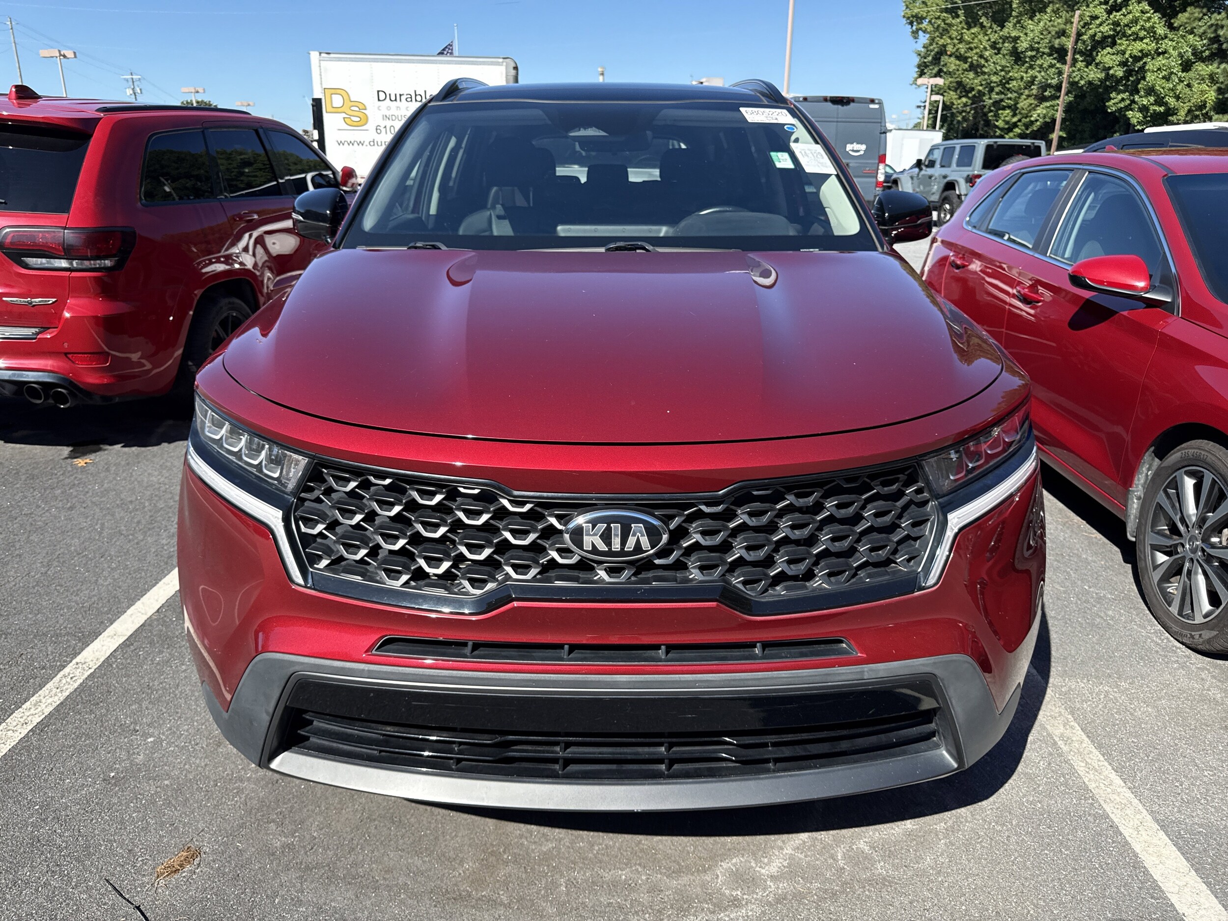 2021 Kia Sorento S photo 2